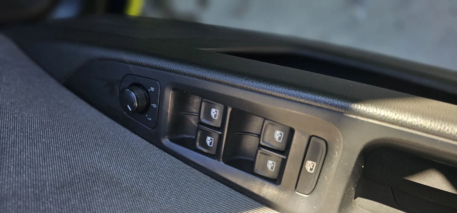 Seat Leon 1.5CNG* 6ск.-2020година | Mobile.bg — изображение 17