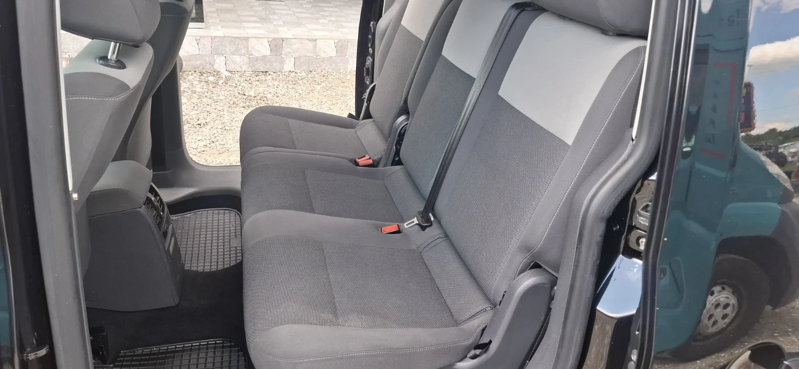 VW Caddy ПЕРФЕКТЕН - изображение 9
