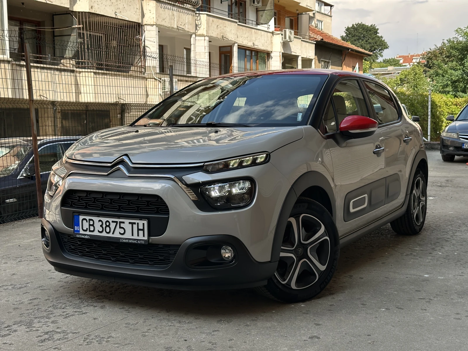 Citroen C3 LED* KEYLESS* АСИСТЕНТИ* ВИСОКО НИВО ОБОРУДВАНЕ* П - изображение 3