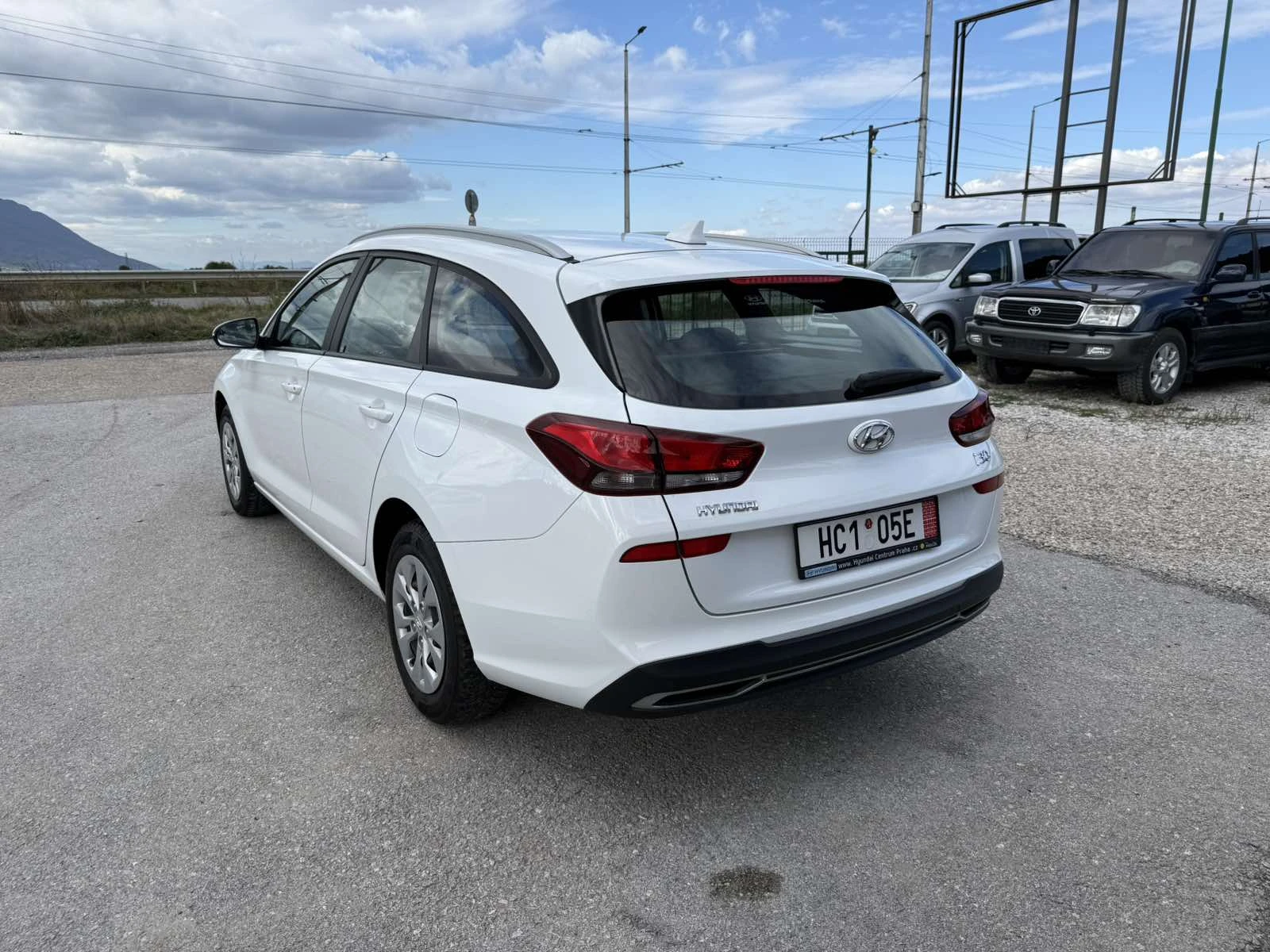 Hyundai I30 1.5i 110kc - изображение 7