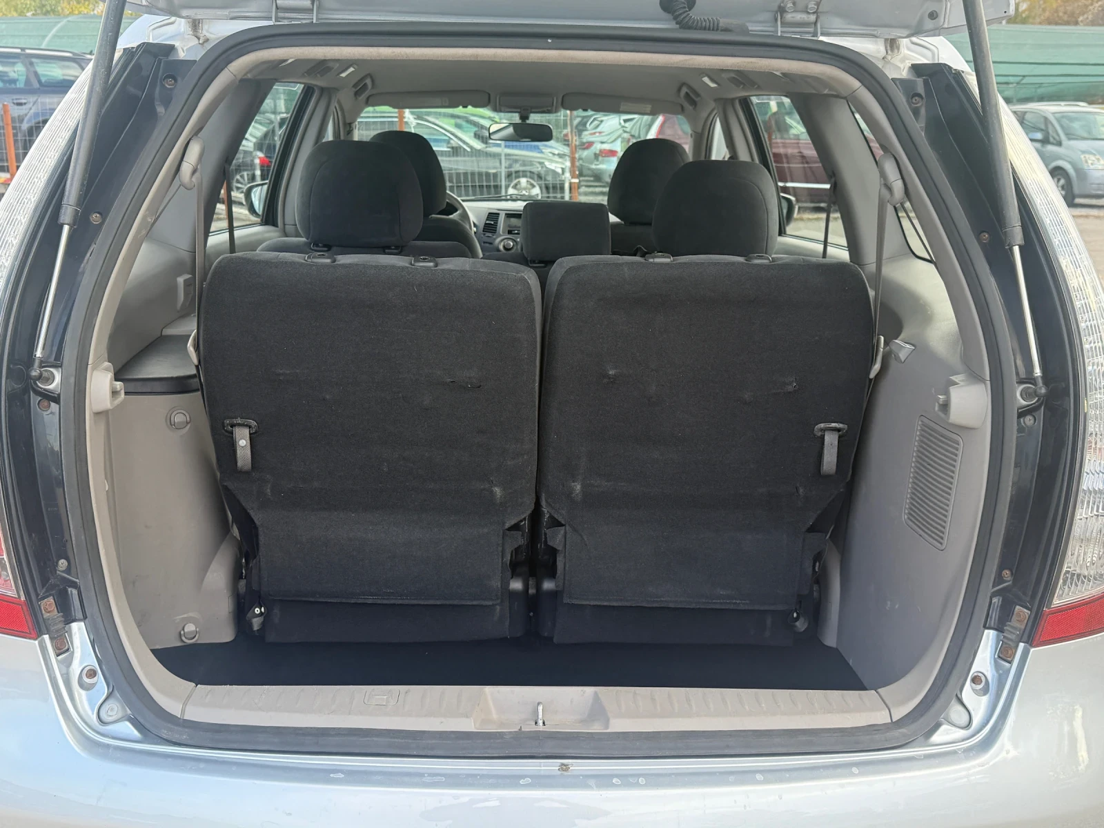 Mitsubishi Grandis 2.4i 6+ 1 /  | Mobile.bg   16