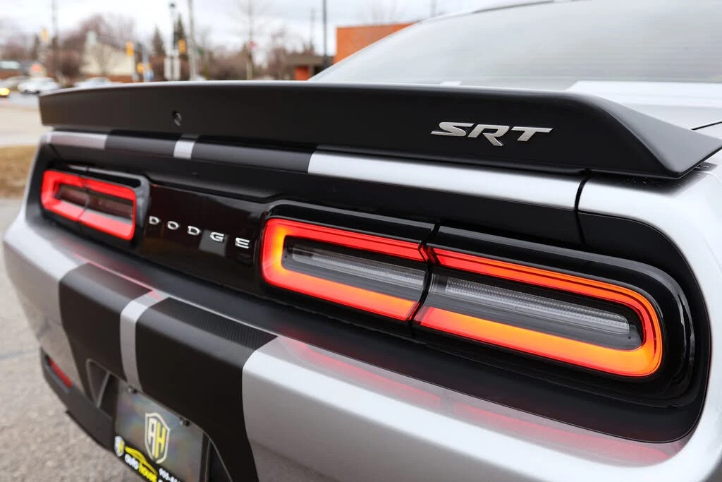 Dodge Challenger SRT* Hellcat* RWD* АвтоКредит* (ЦЕНА ДО БГ) - изображение 9