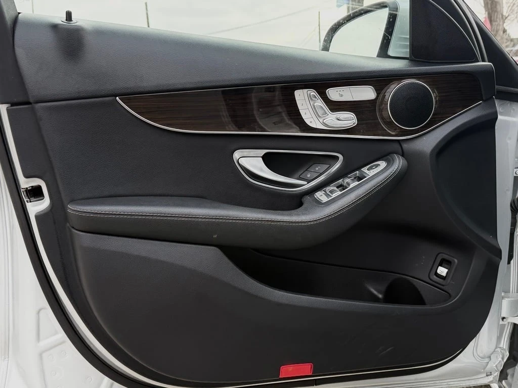 Mercedes-Benz C 300 * l 4MATIC l 18 Service Records l Luxury Pkg * CAR | Mobile.bg   15