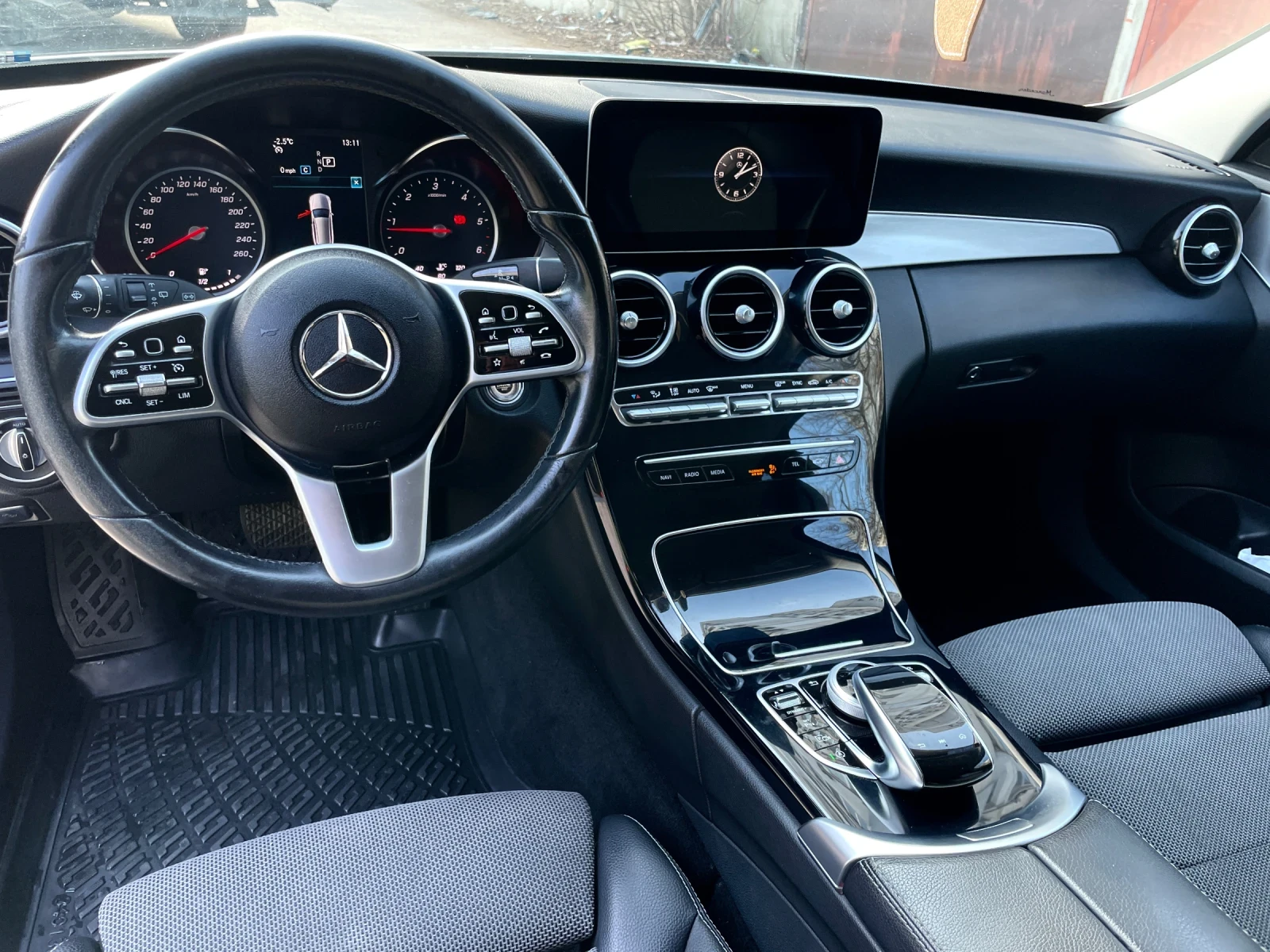 Mercedes-Benz C 220  4 Matic Facelift - изображение 8