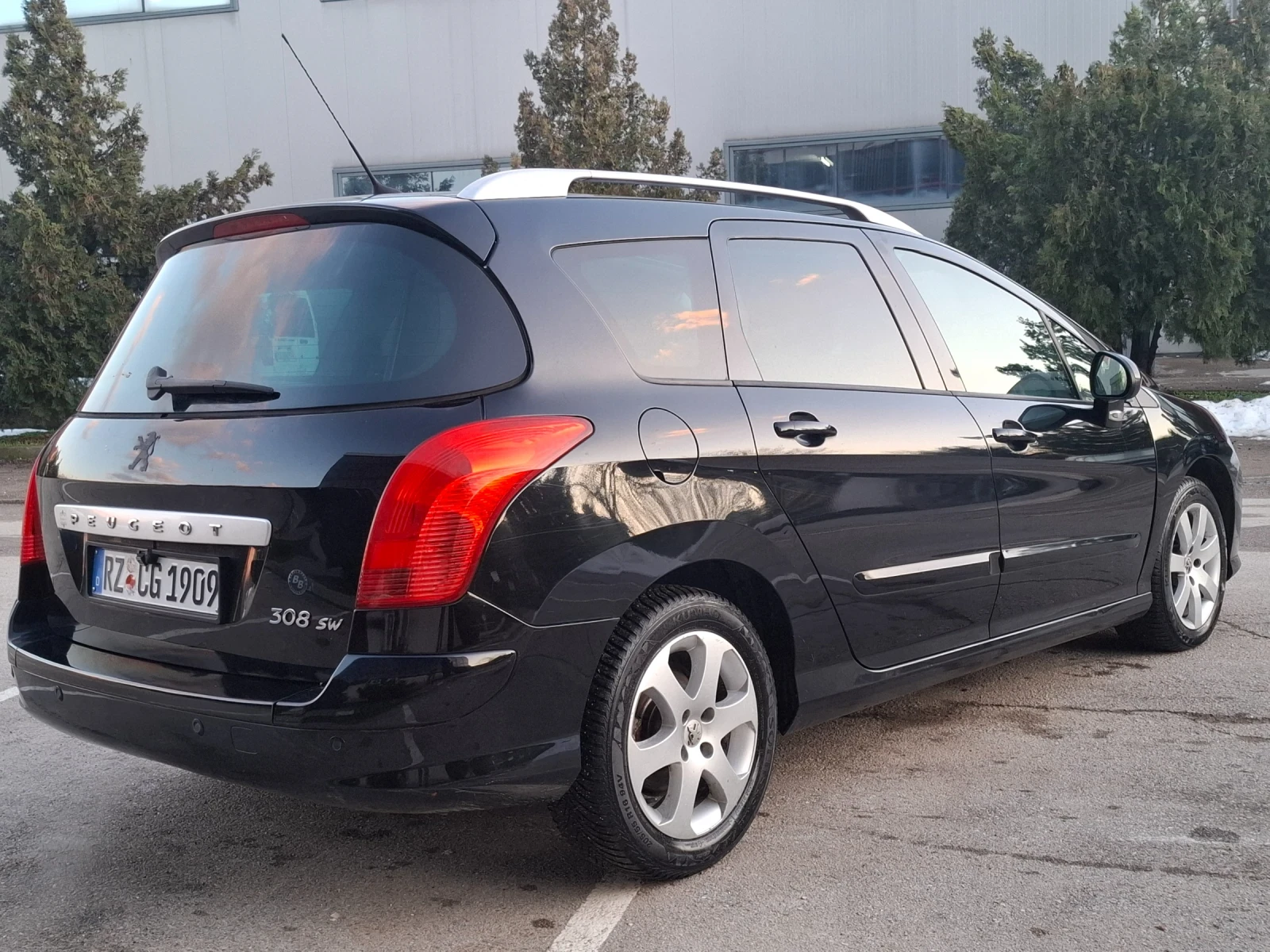 Peugeot 308 1.6HDI * ПАНОРАМА * ANDROID * EURO 4 *  - изображение 4