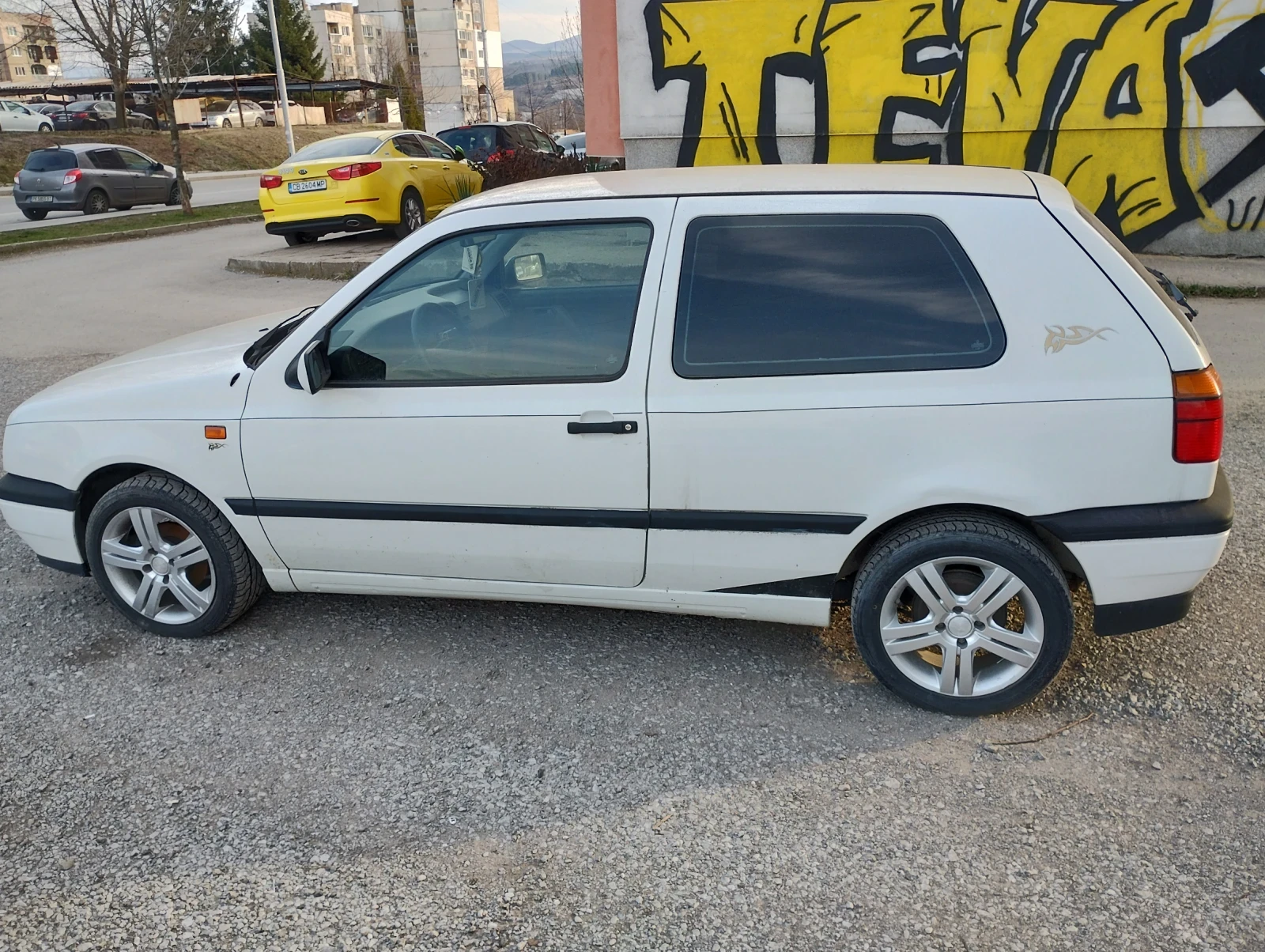 VW Golf 1.4, снимка 2 - Автомобили и джипове - 53705364