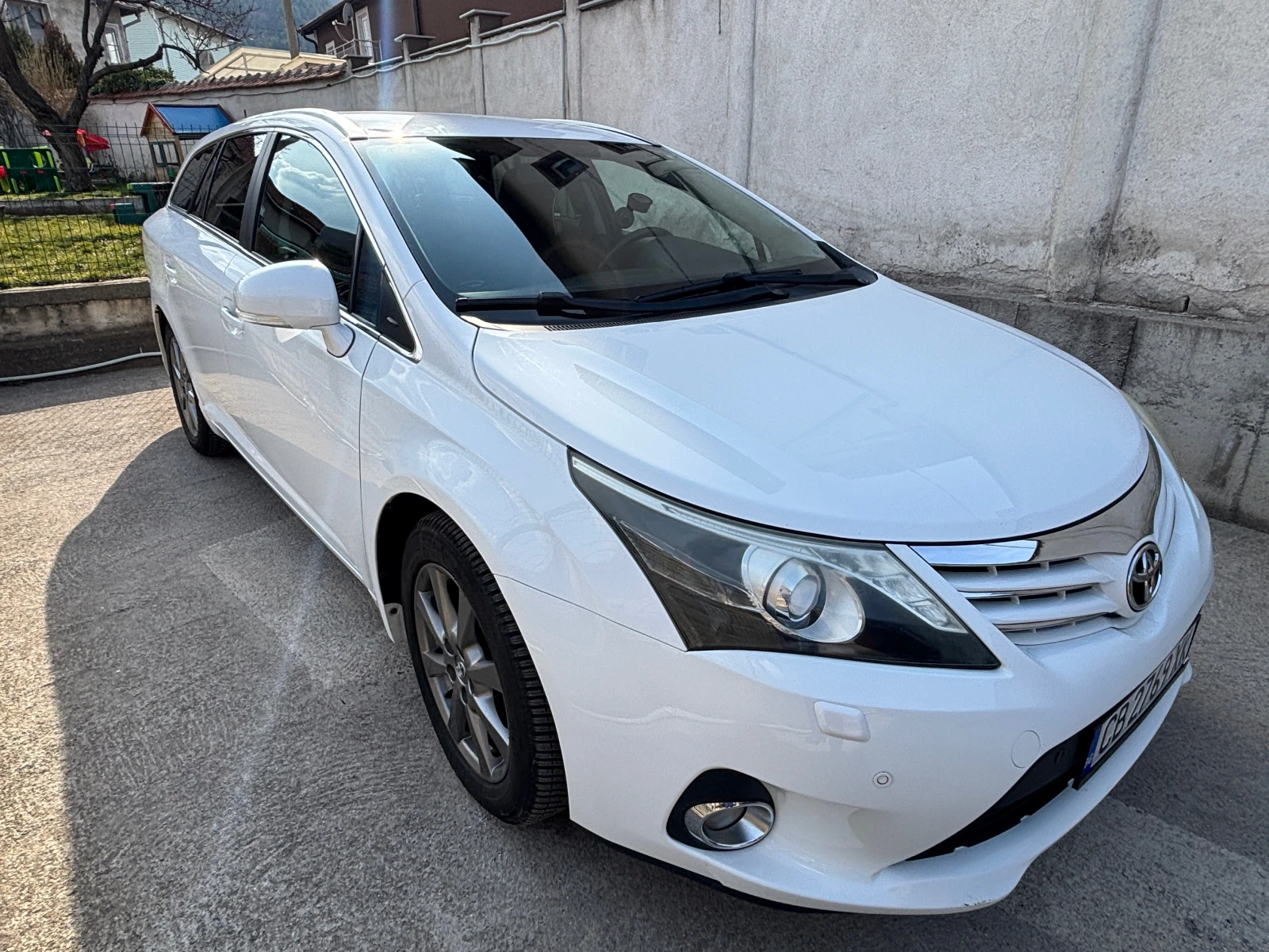 Toyota Avensis 2.0 Valvematic, снимка 3 - Автомобили и джипове - 53778180