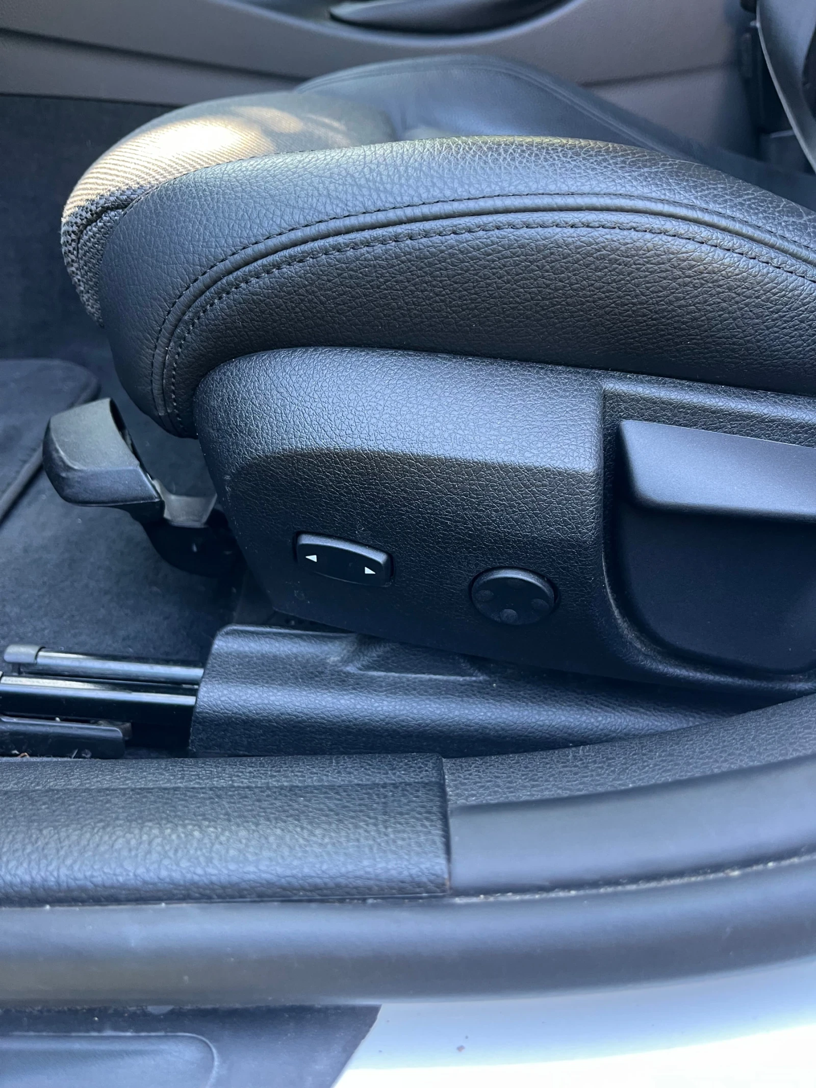 BMW 320, снимка 11 - Автомобили и джипове - 53867236