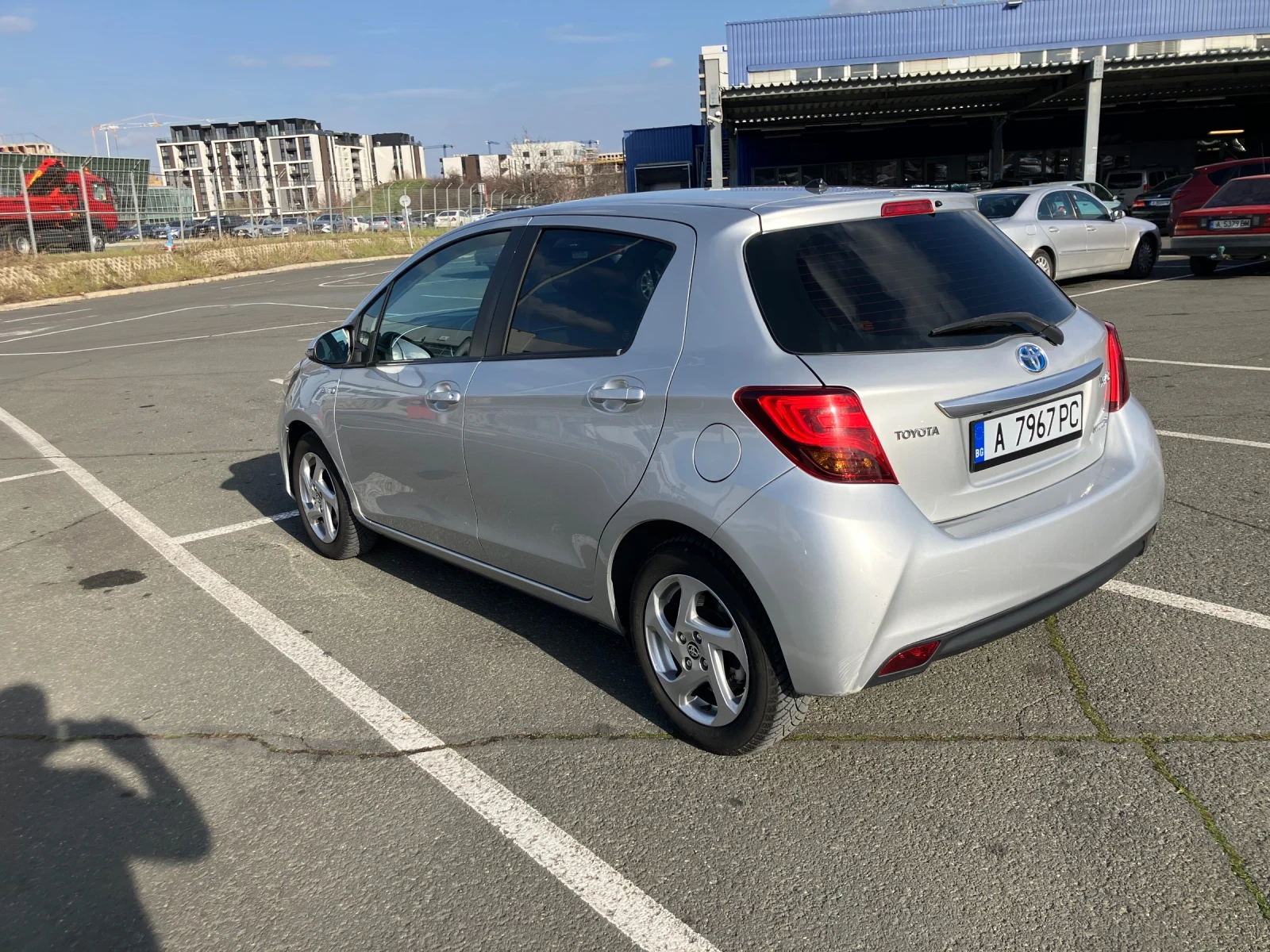 Toyota Yaris Hybrid, снимка 4 - Автомобили и джипове - 53935115