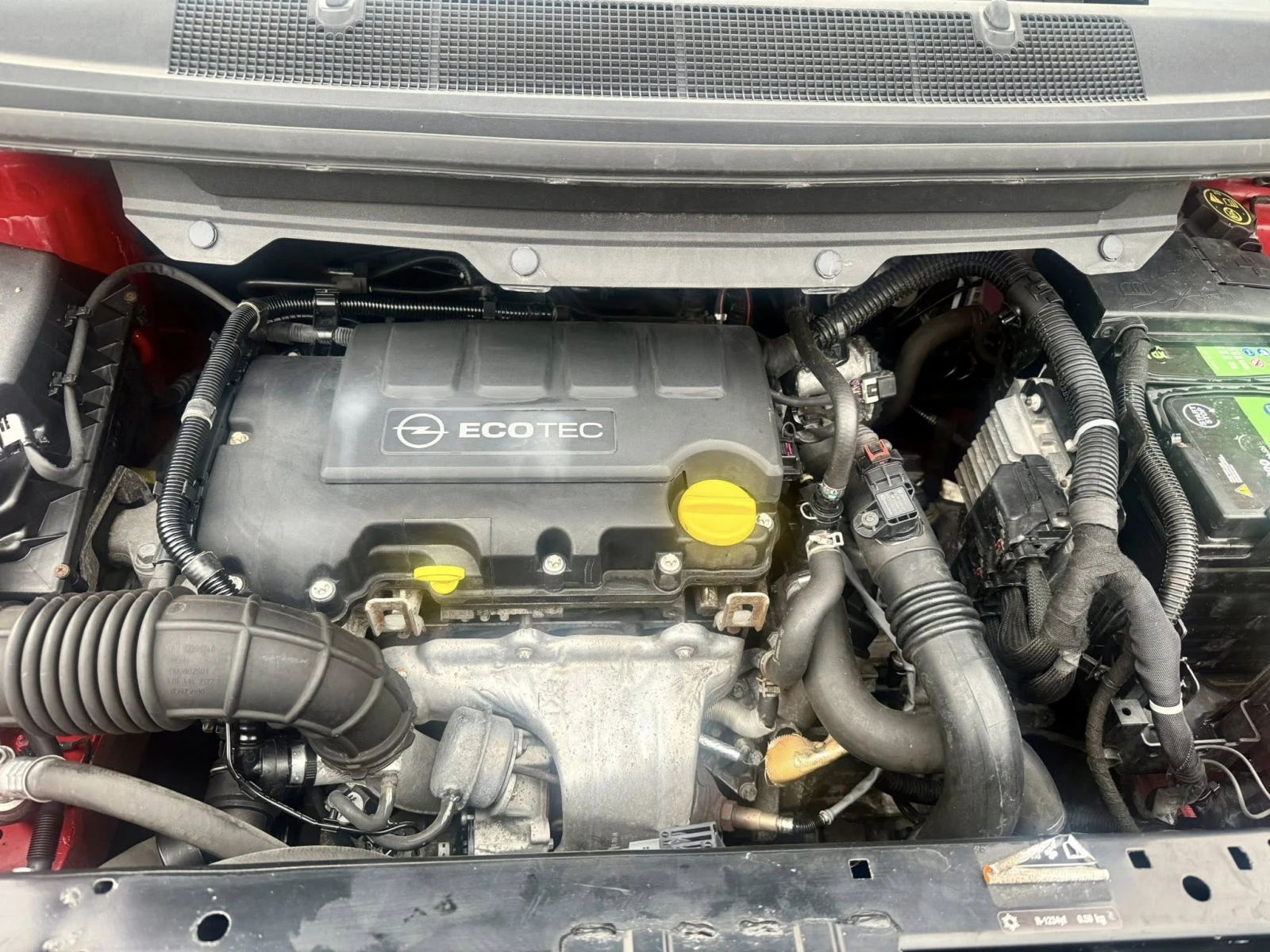 Opel Zafira 1.4TURBO 145хил.км, снимка 17 - Автомобили и джипове - 54004451