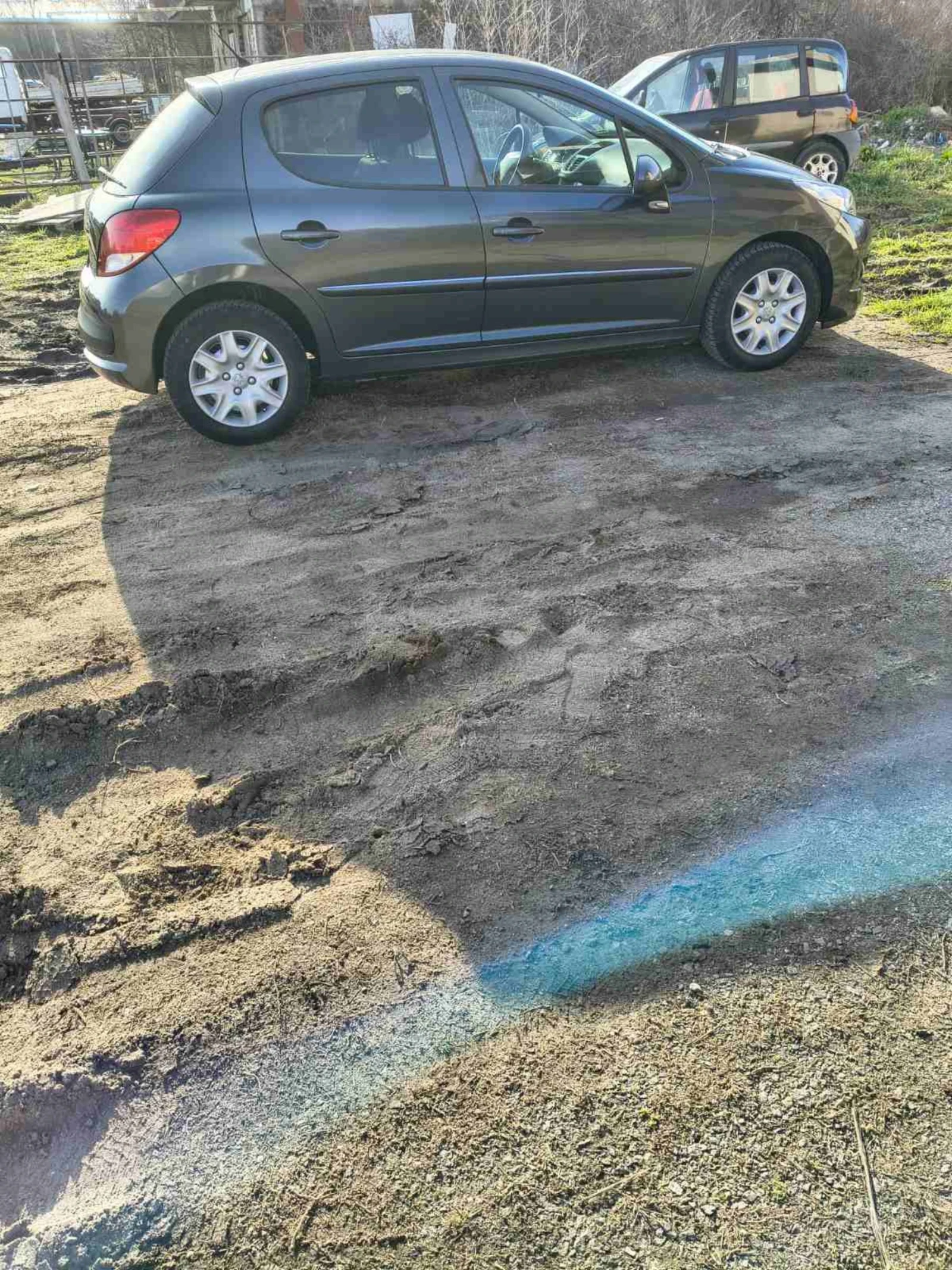 Peugeot 207 1.4 i Напълно обслужен, снимка 4 - Автомобили и джипове - 54101707