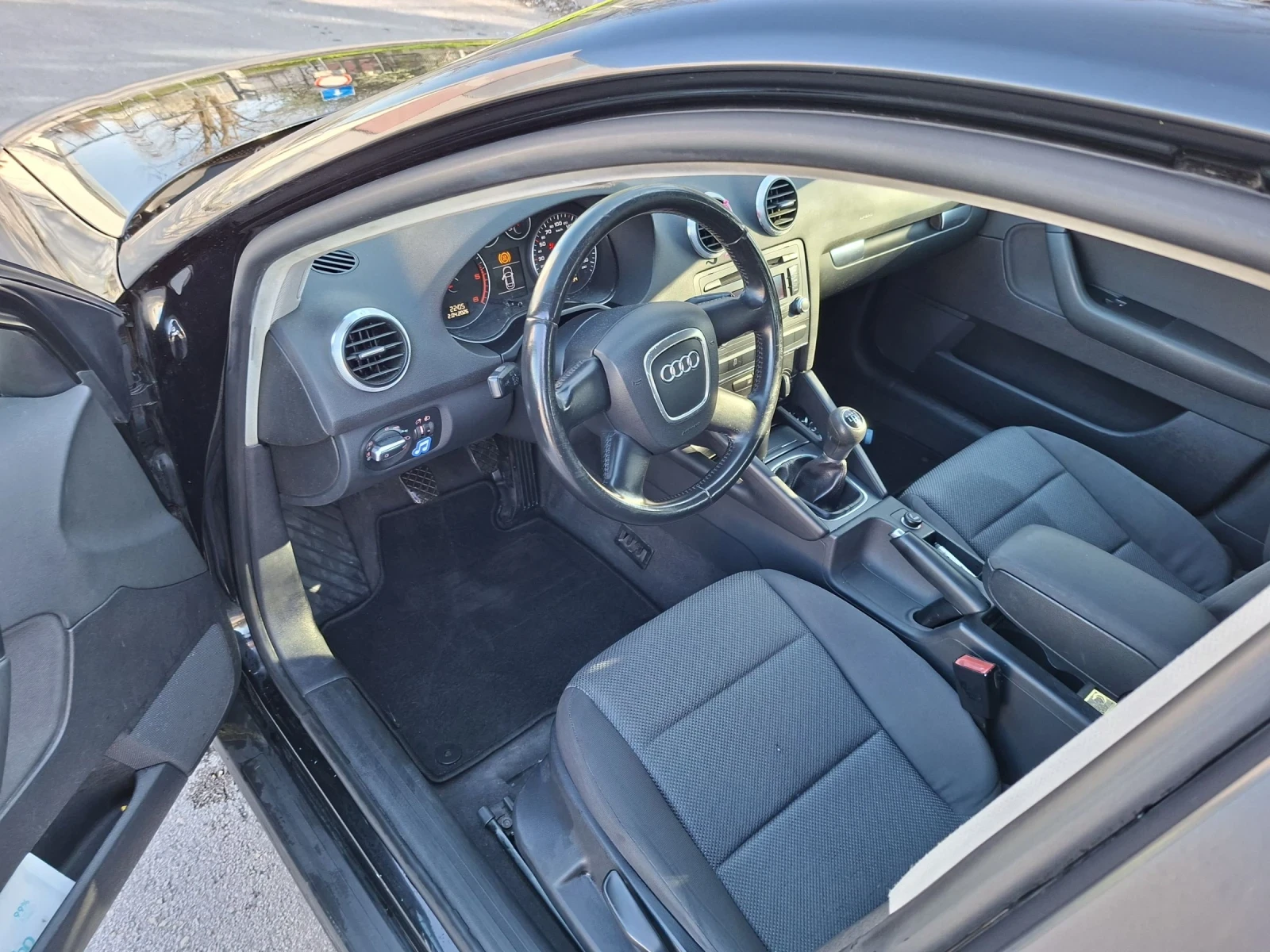 Audi A3 1.6 TDI, снимка 12 - Автомобили и джипове - 54149862