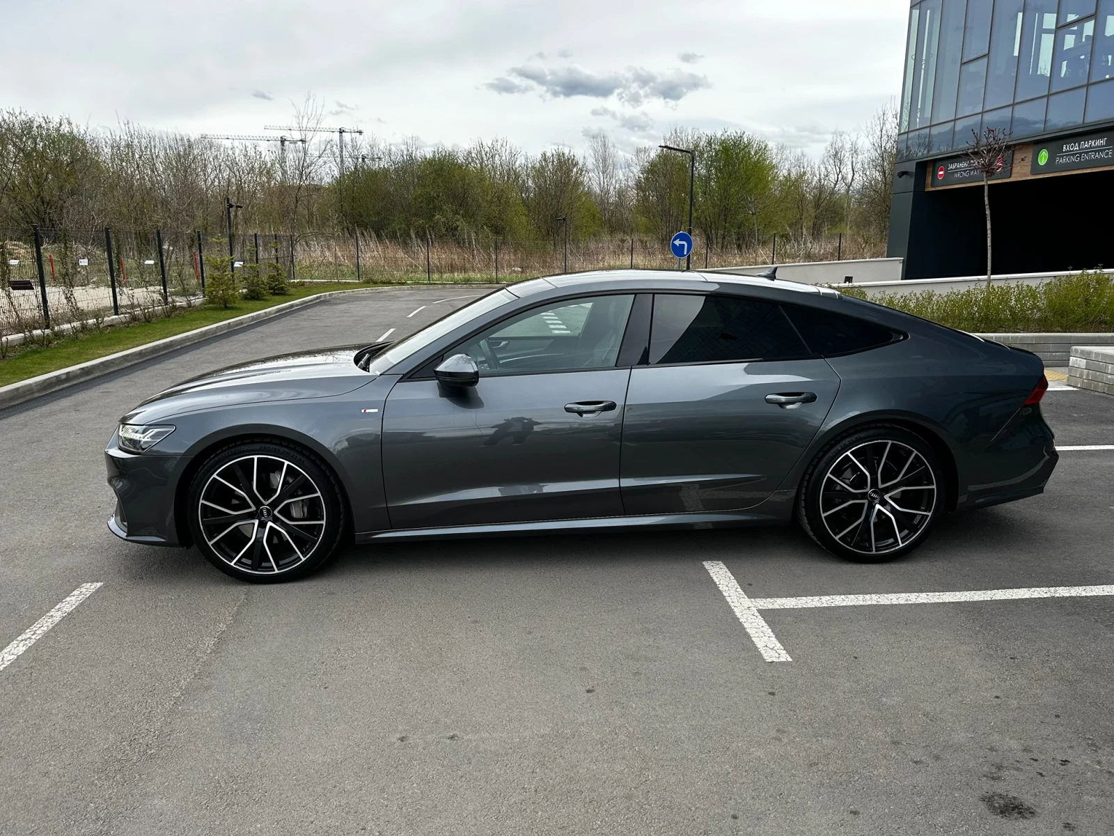 Audi A7 50 TDI Full S-Line / Air / Head-Up / Matrix Laser, снимка 2 - Автомобили и джипове - 54343529
