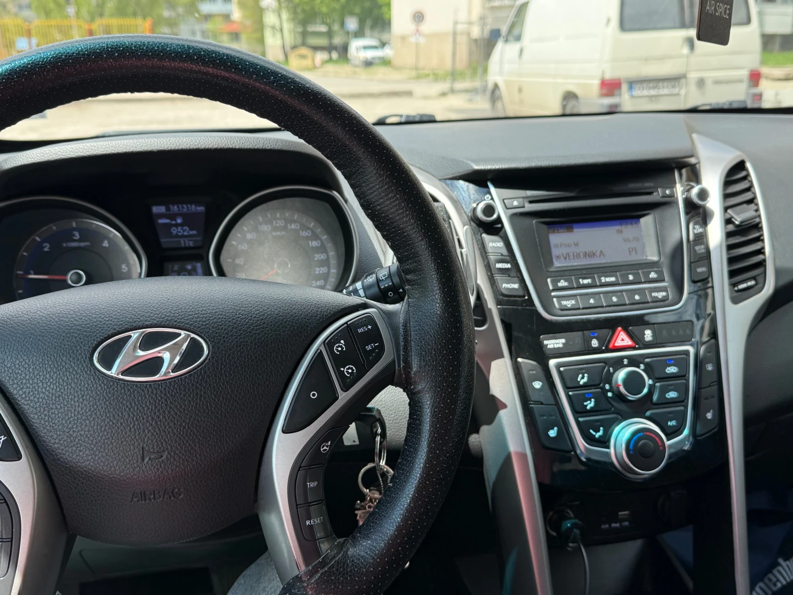 Hyundai I30, снимка 9 - Автомобили и джипове - 54398061