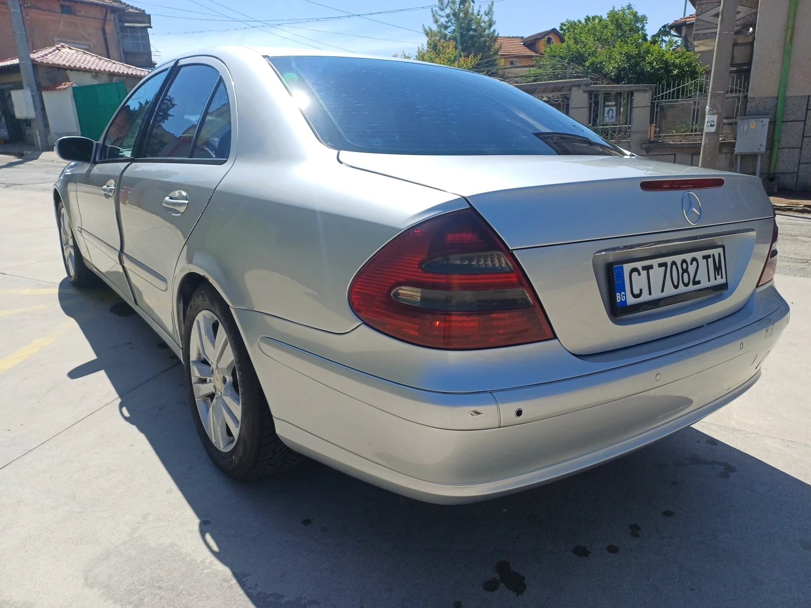 Mercedes-Benz E 270, снимка 8 - Автомобили и джипове - 54736509