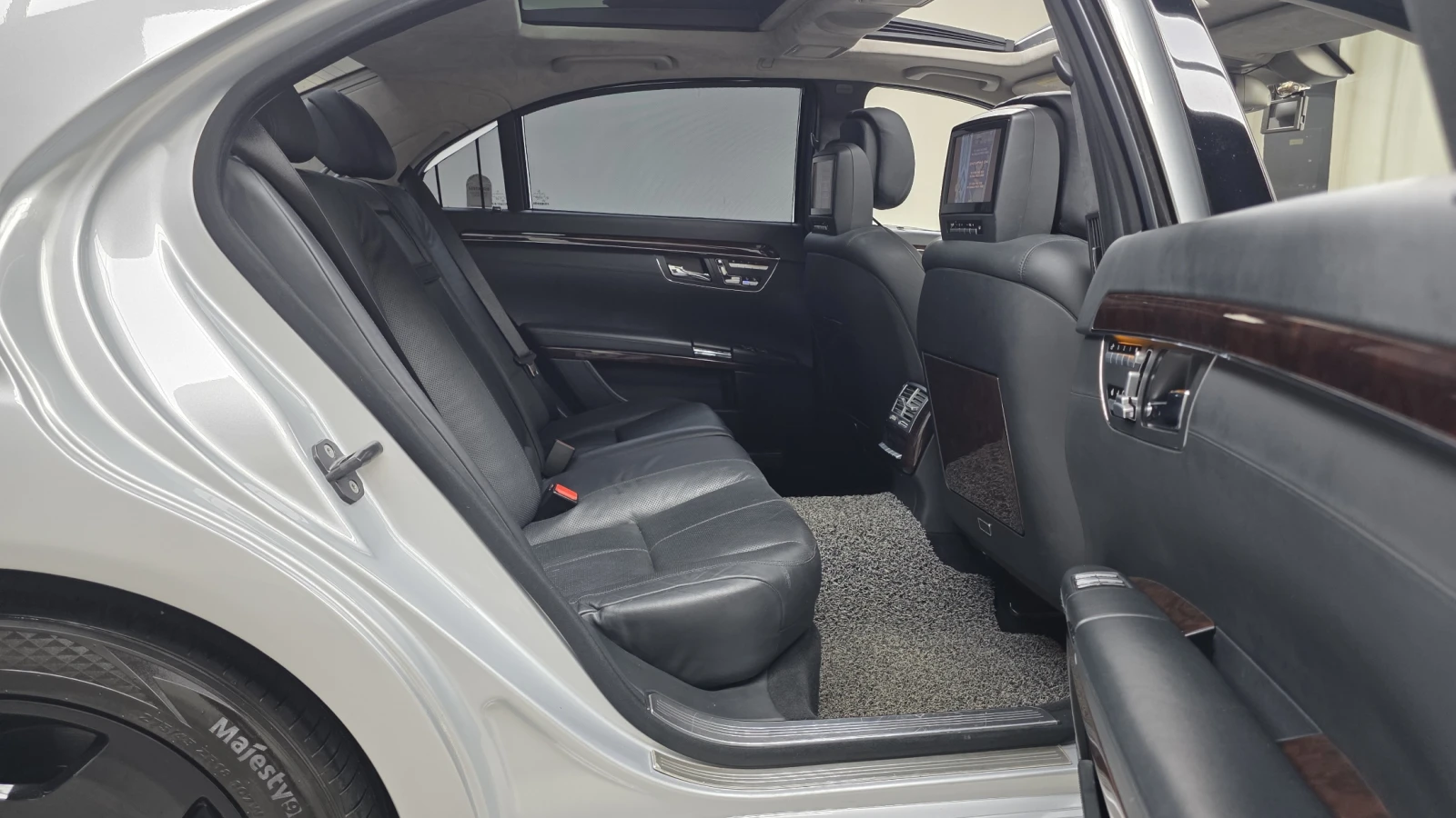 Mercedes-Benz S 600 SOFT CLOSE* ЕЛ. БАГАЖНИК* ОБДУХВАНЕ* КРАЙНА ЦЕНА, снимка 11 - Автомобили и джипове - 55496201