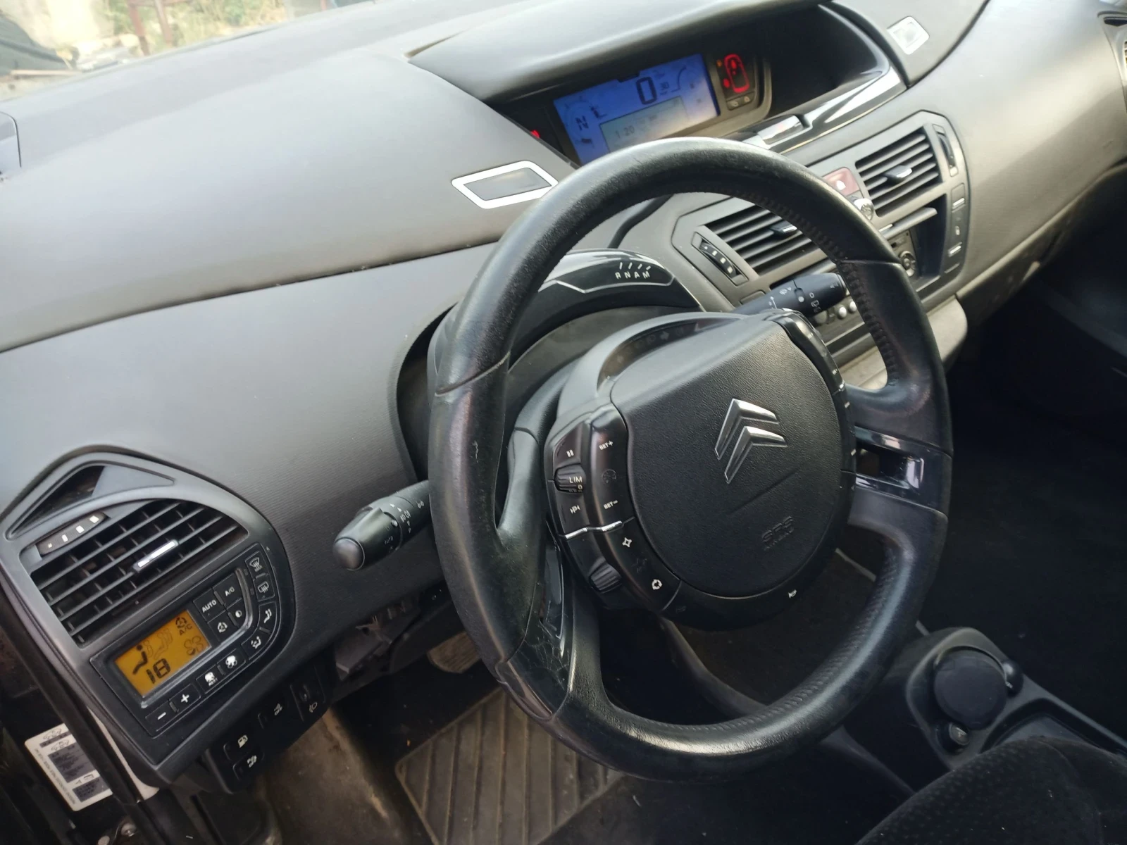 Citroen C4 Picasso Автомат 7местен, снимка 7 - Автомобили и джипове - 56057511
