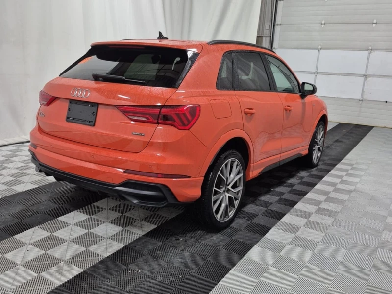 Audi Q3 * TECHNIK * CARFAX * БЕЗ ПЪРВОНАЧАЛНА ВНОСКА, снимка 3 - Автомобили и джипове - 52686851