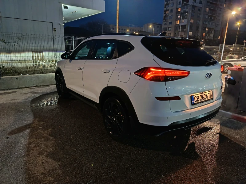 Hyundai Tucson, снимка 4 - Автомобили и джипове - 52831414