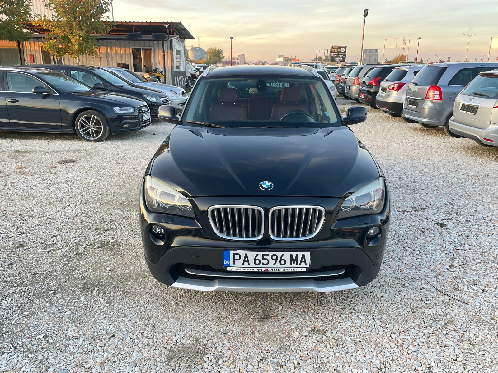 BMW X1 2.3XDrive, Aвтомат - изображение 2