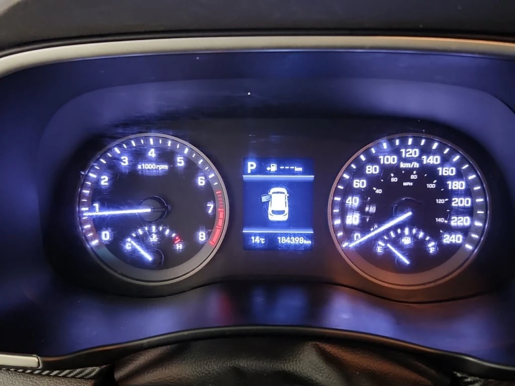 Hyundai Tucson * ESSENTIAL * CARFAX *    | Mobile.bg   8