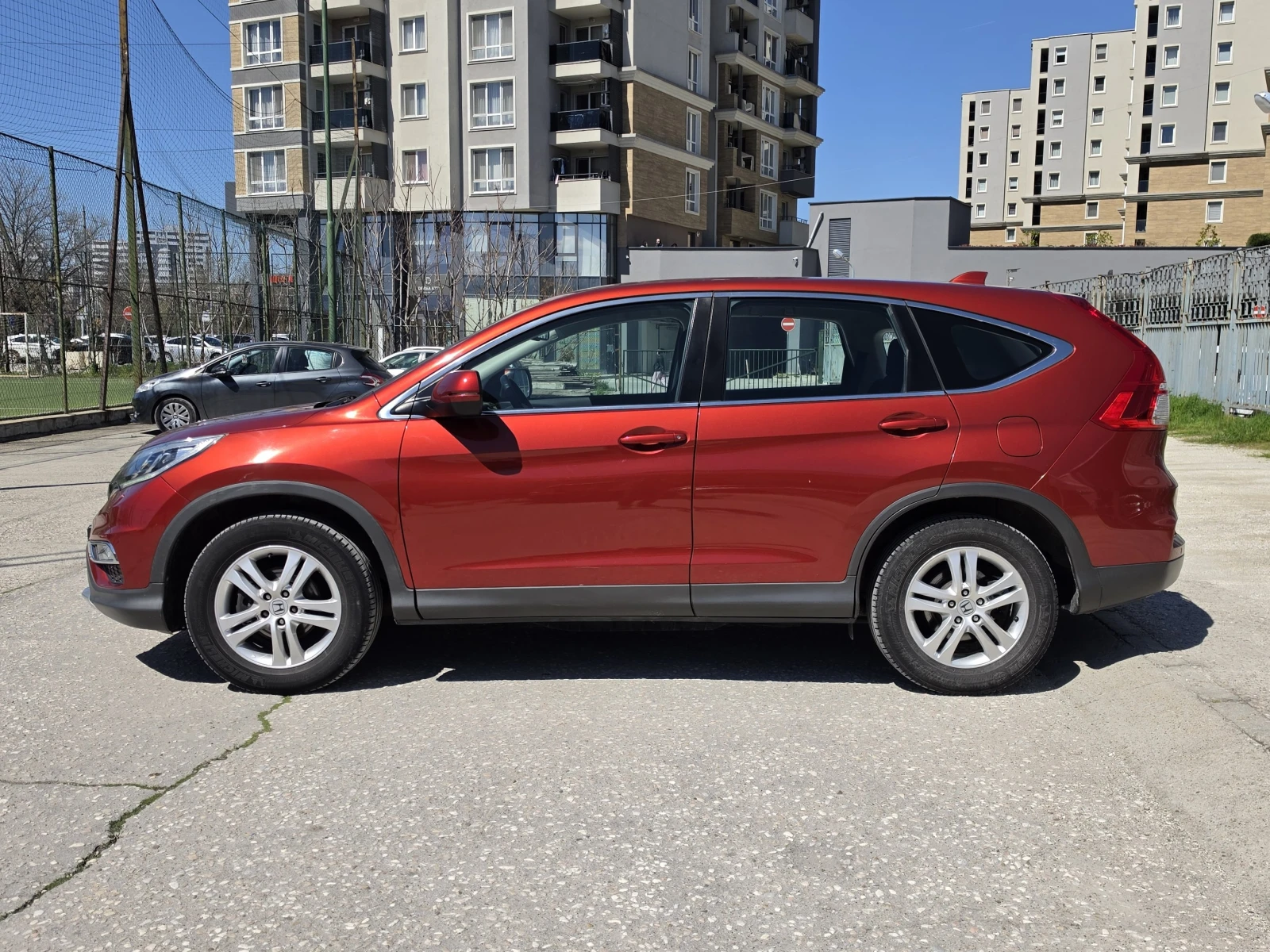 Honda Cr-v 2.0i-VTEC 4x4 Facelift, City Brake, Евро 6 , снимка 8 - Автомобили и джипове - 54233511