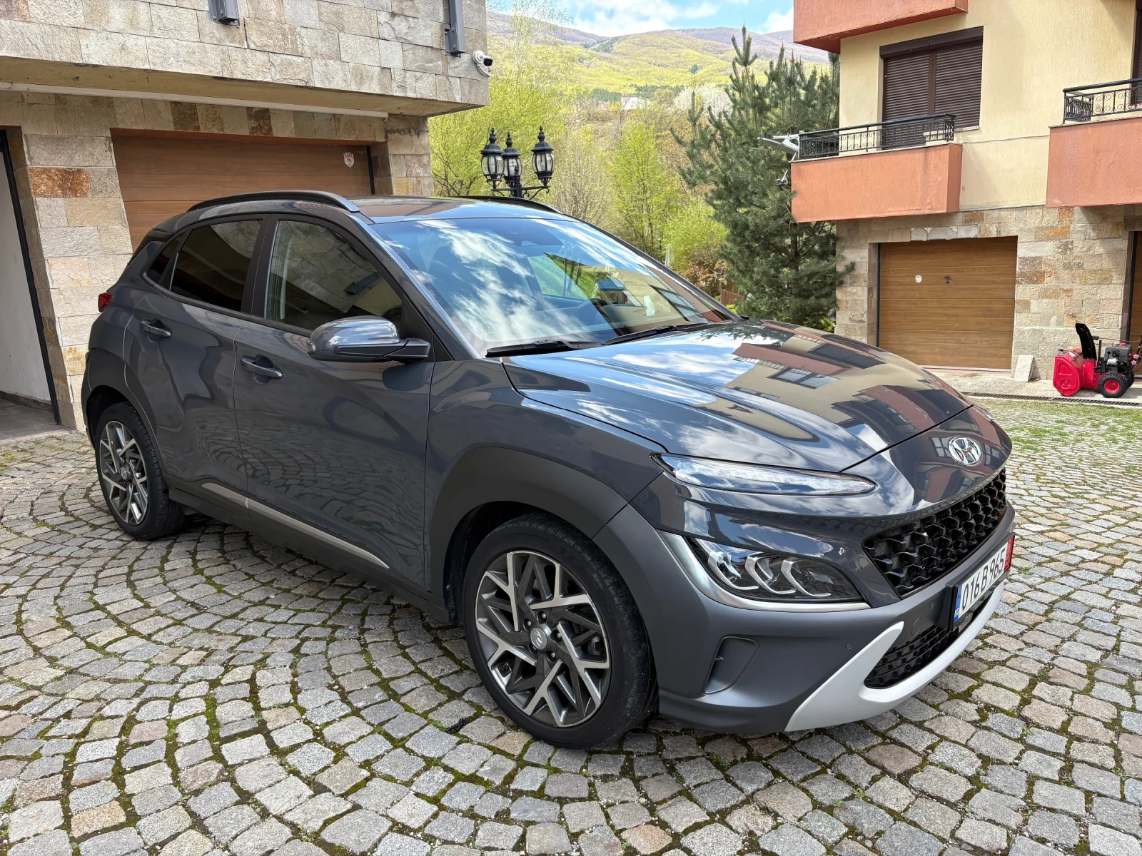 Hyundai Kona 1.6 Hybrid Executive 2WD, снимка 3 - Автомобили и джипове - 54295175