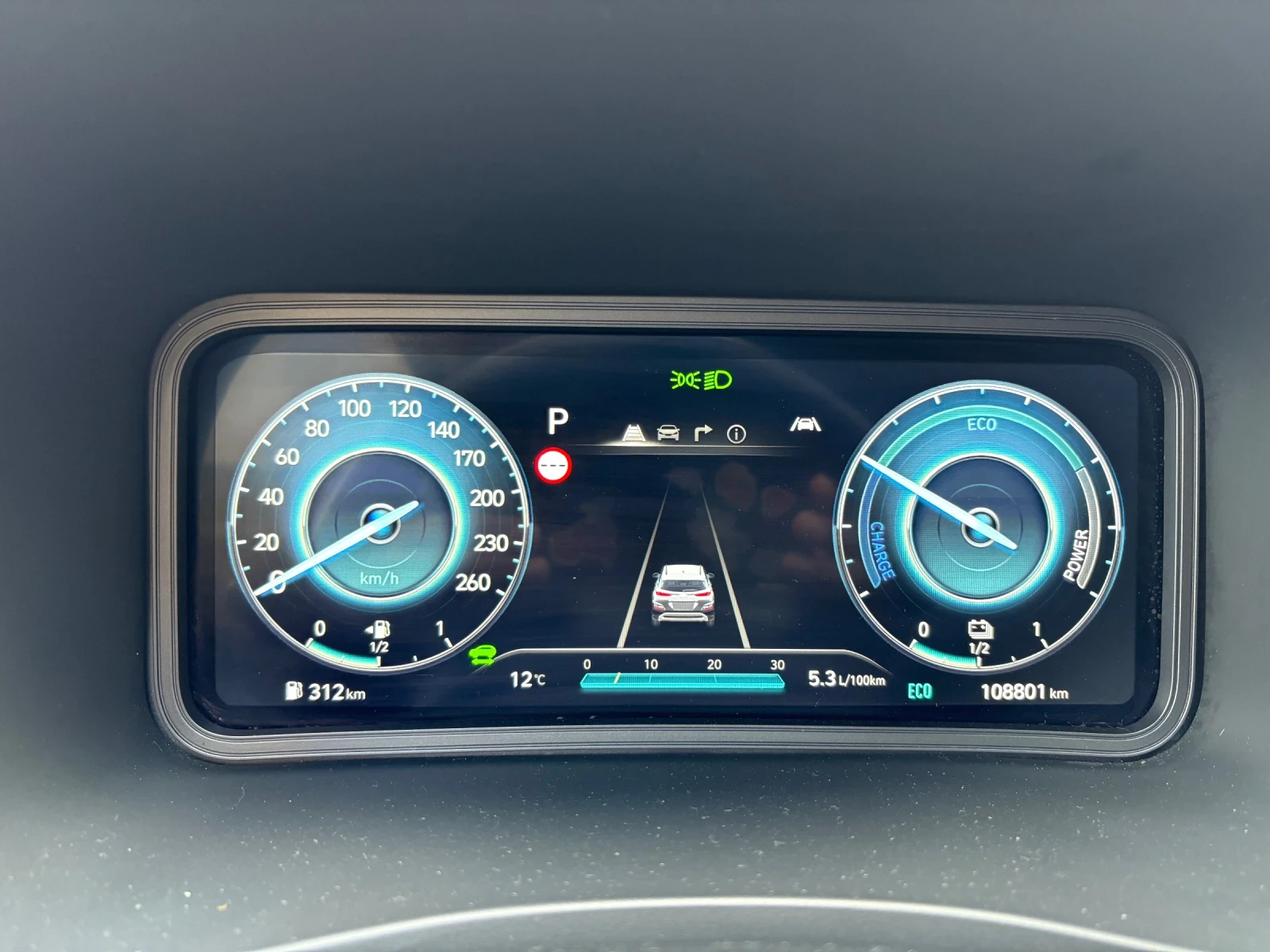 Hyundai Kona 1.6 Hybrid Executive 2WD, снимка 11 - Автомобили и джипове - 54295175