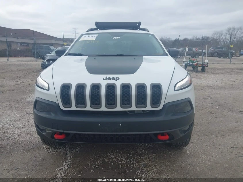Jeep Cherokee 3.2l Trailhawk 4X4, снимка 12 - Автомобили и джипове - 54366627