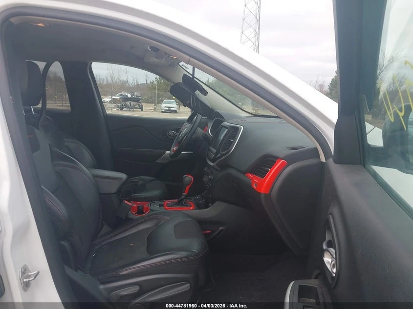 Jeep Cherokee 3.2l Trailhawk 4X4, снимка 5 - Автомобили и джипове - 54366627