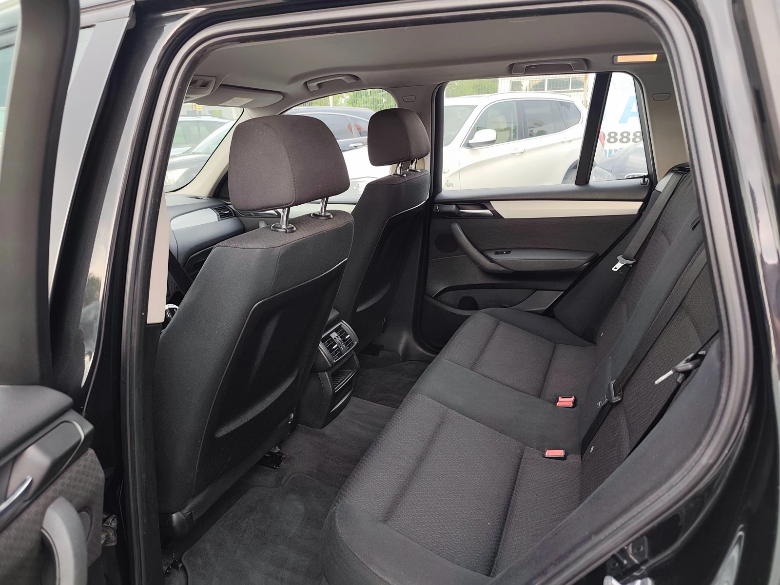 BMW X3 2.0D X-DRAVE, снимка 9 - Автомобили и джипове - 54635690