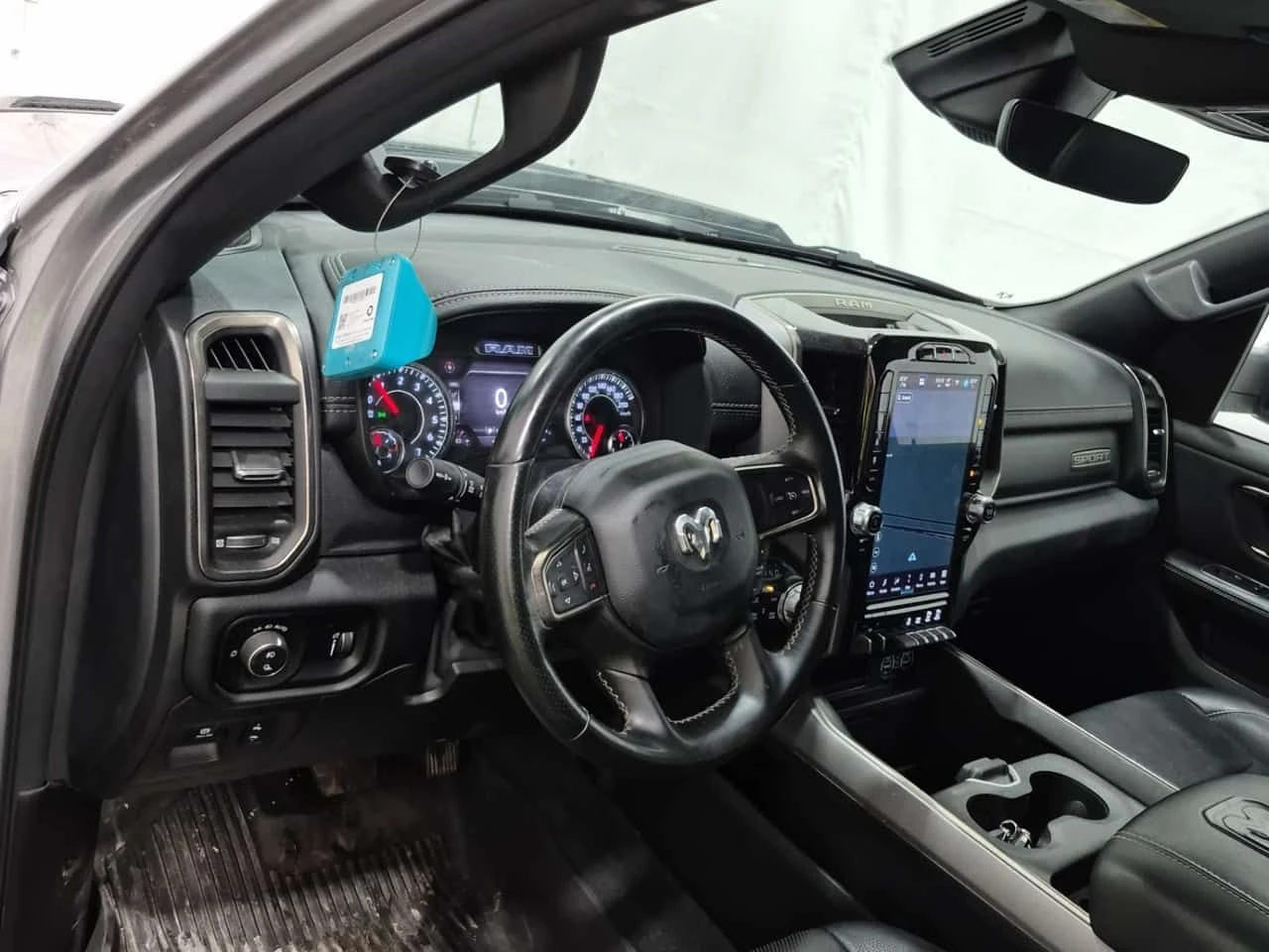 Dodge RAM 1500 SPORT CREW CAB STD BED/CARFAX/ФИНАНСИРАНЕ, снимка 10 - Автомобили и джипове - 54719429
