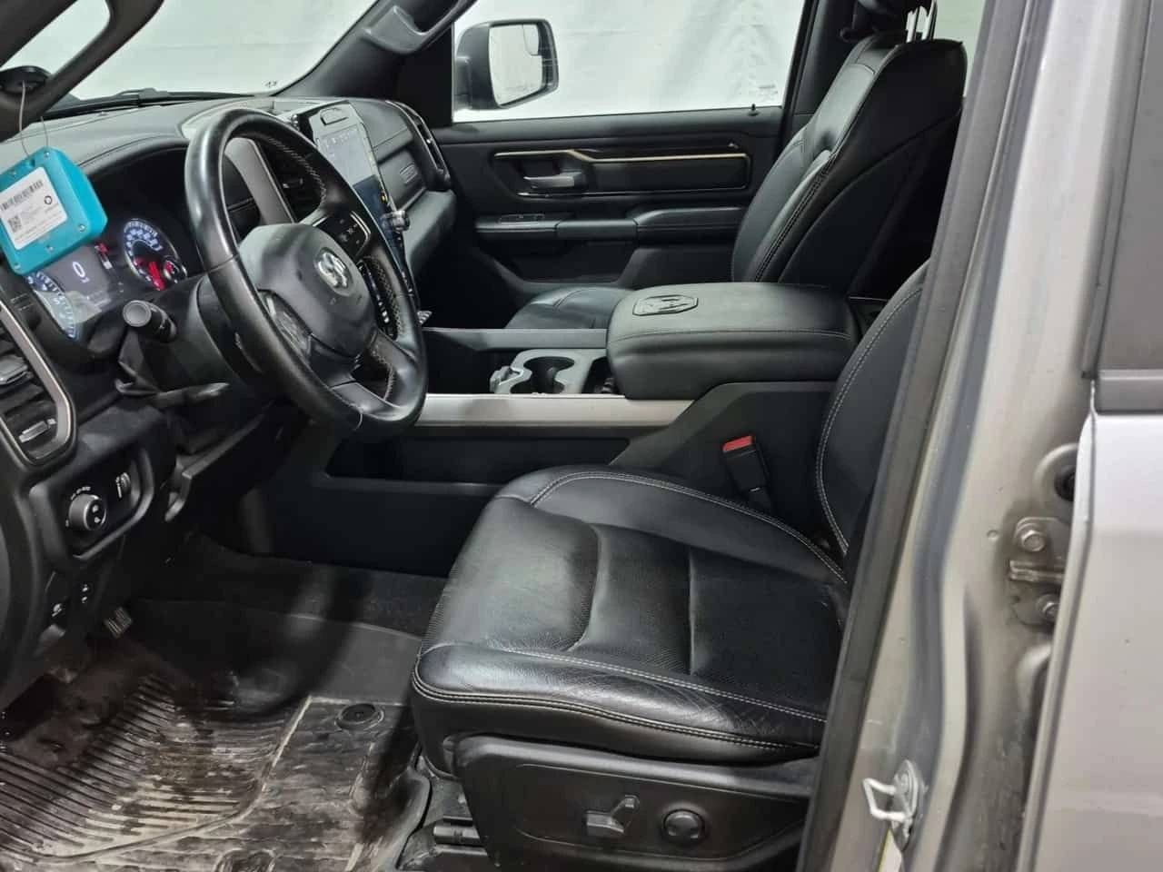 Dodge RAM 1500 SPORT CREW CAB STD BED/CARFAX/ФИНАНСИРАНЕ, снимка 5 - Автомобили и джипове - 54719429