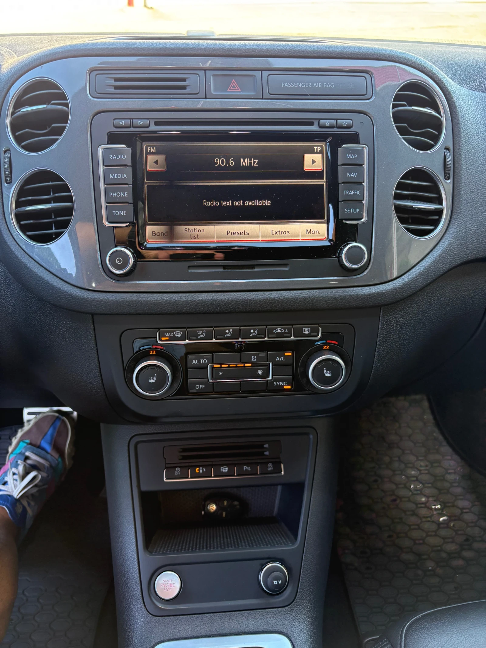 VW Tiguan R-Line x 3 2.0 TDI 177, снимка 12 - Автомобили и джипове - 56088076