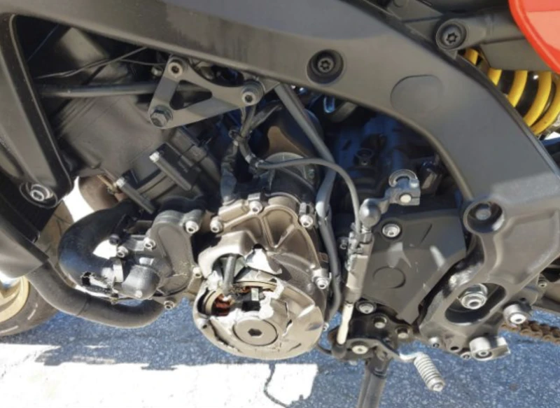 Yamaha XSR900, снимка 8 - Мотоциклети и мототехника - 53385421