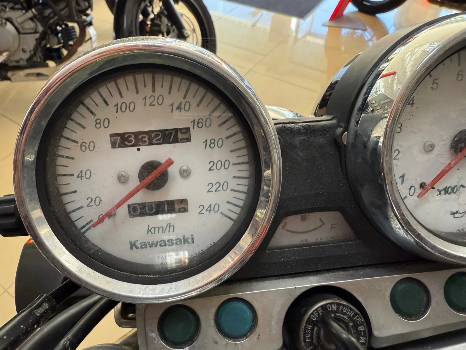 Kawasaki Zr ZR-7 - изображение 9