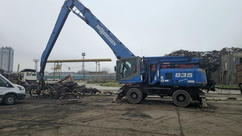 Багер Sennebogen 835M