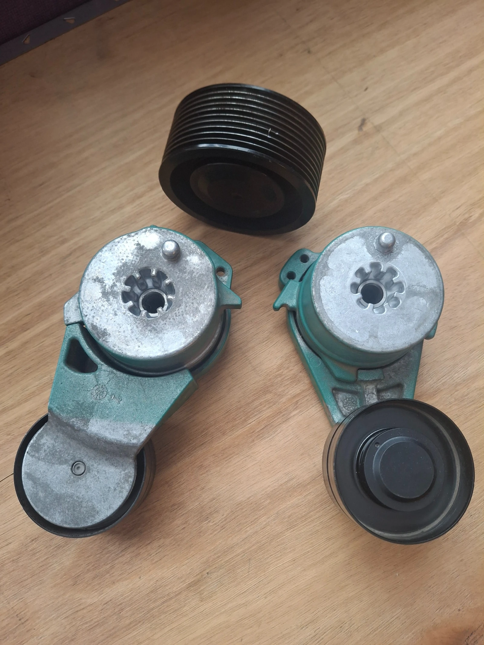 Volvo and Renault �������� ������� � ����� �� ����� | Mobile.bg � ����������� 3