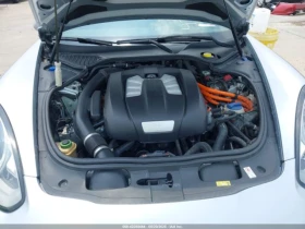Porsche Panamera E-HYBRID S | Mobile.bg    11