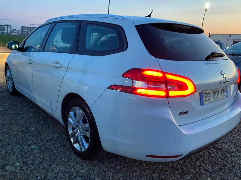 Peugeot 308 1.6 120ps, снимка 5 - Автомобили и джипове - 44444650