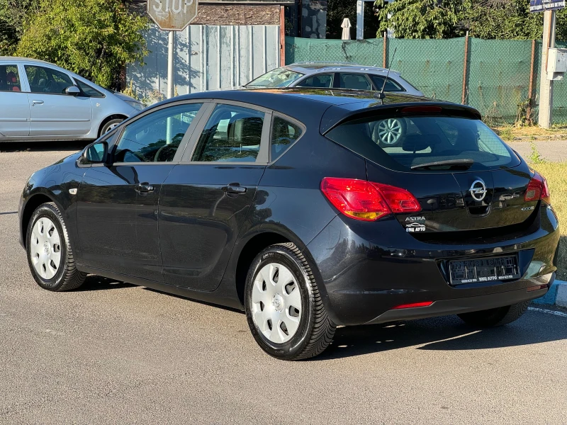 Opel Astra 1.4 , снимка 6 - Автомобили и джипове - 47182276