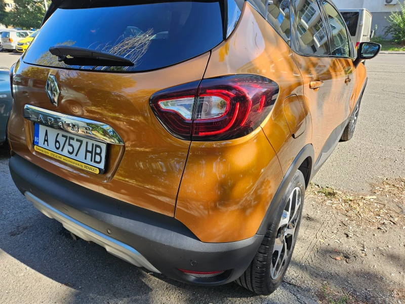 Renault Captur, снимка 4 - Автомобили и джипове - 47401859