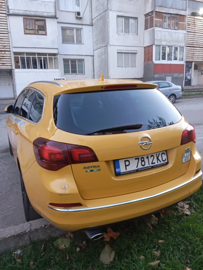 Opel Astra, снимка 8 - Автомобили и джипове - 47867511