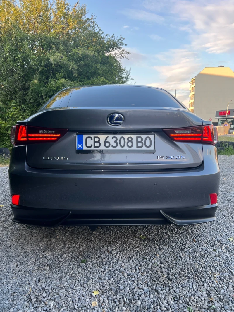 Lexus IS 300 300h F Sport / ВСИЧКИ ЕКСТРИ, снимка 5 - Автомобили и джипове - 52313864