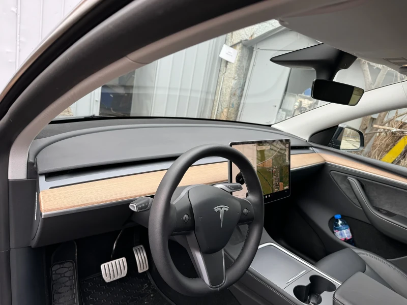 Tesla Model Y, снимка 7 - Автомобили и джипове - 49304143