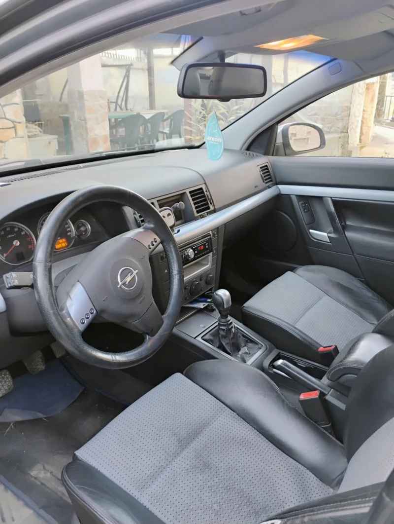 Opel Vectra 2.2, снимка 8 - Автомобили и джипове - 49391716