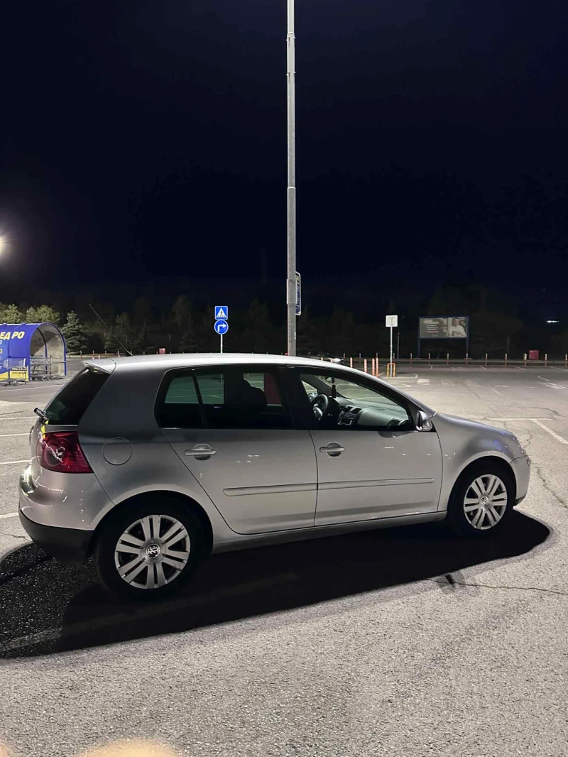 VW Golf 1.9 TDI, снимка 9 - Автомобили и джипове - 52242731