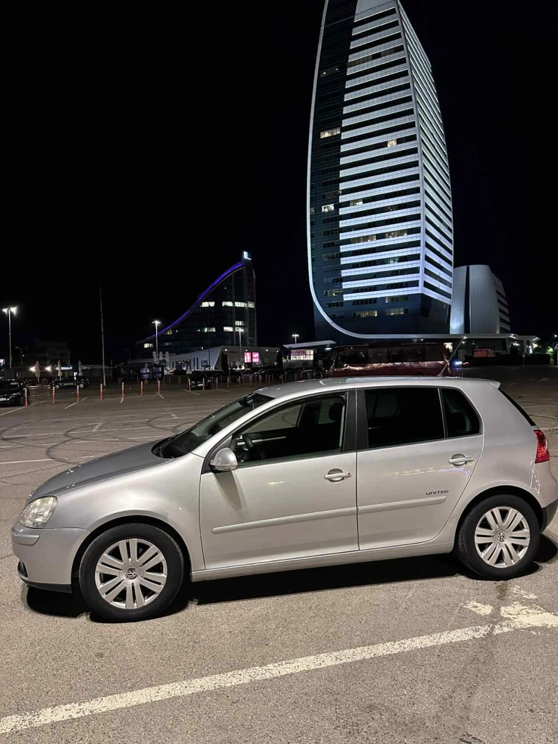 VW Golf 1.9 TDI, снимка 5 - Автомобили и джипове - 52242731