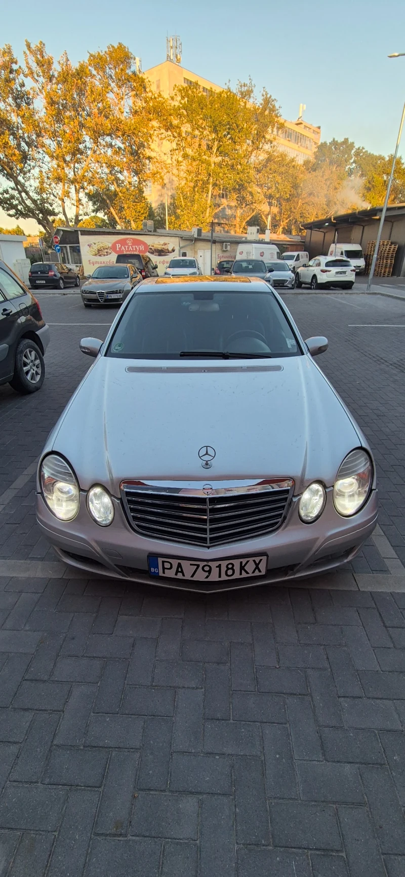 Mercedes-Benz E 500 E500 LPG 5G-Tronic, снимка 4 - Автомобили и джипове - 52473592