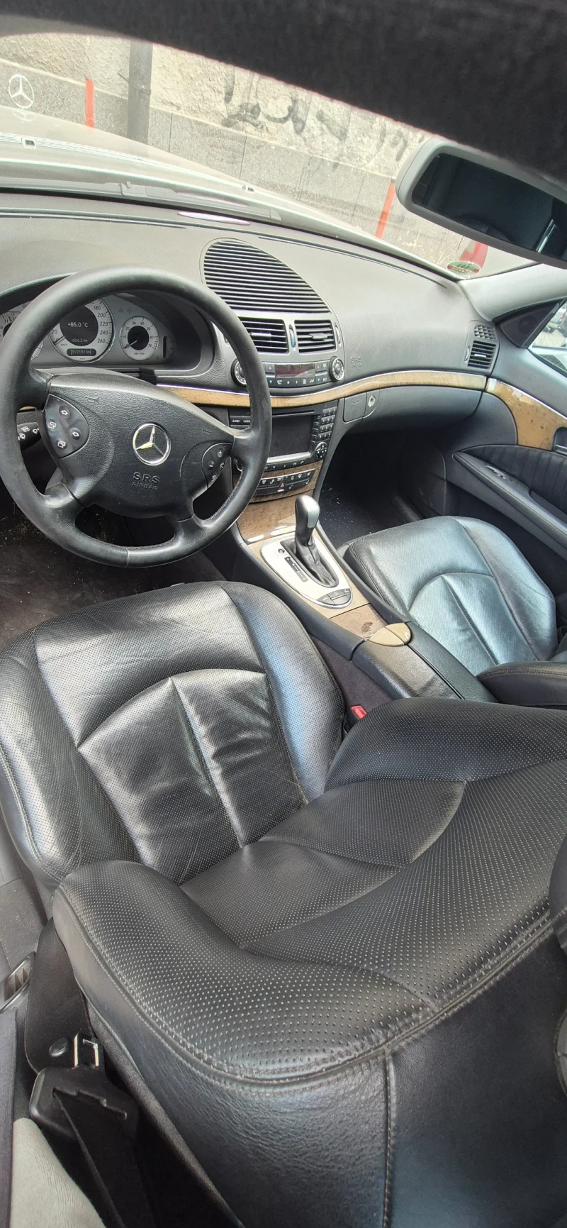 Mercedes-Benz E 500 E500 LPG 5G-Tronic, снимка 6 - Автомобили и джипове - 52473592
